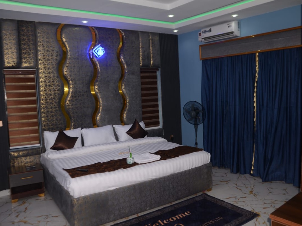 Suites at Umuna Villa Hotel